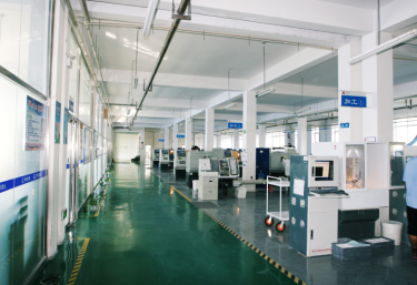 Präzisionsbearbeitung – Kundenspezifische Keramik- und Metallteile